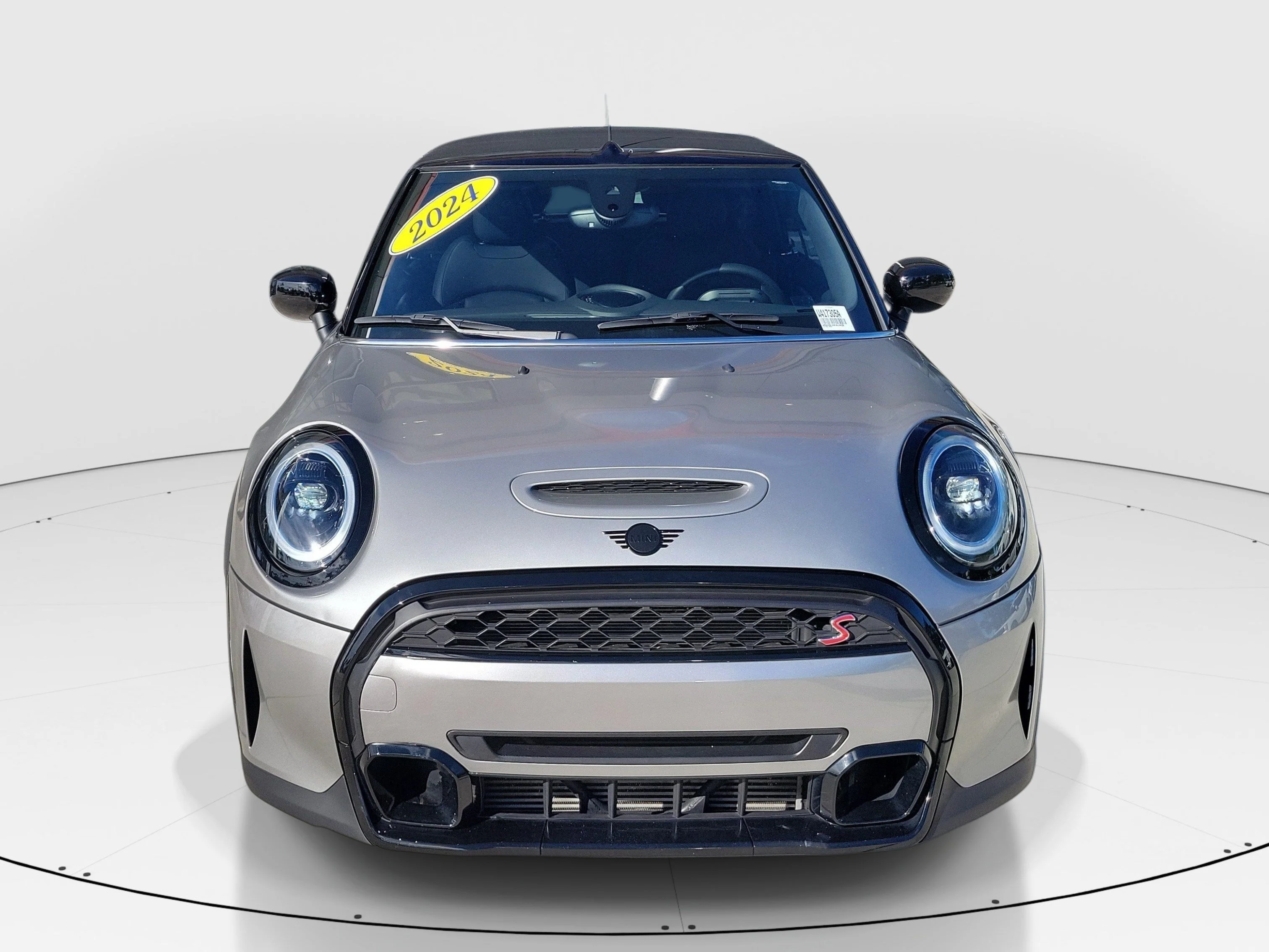 Used 2024 Silver MINI  image 2