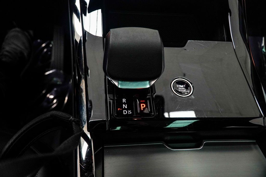 Used 2025 Red Land Rover SE image 21