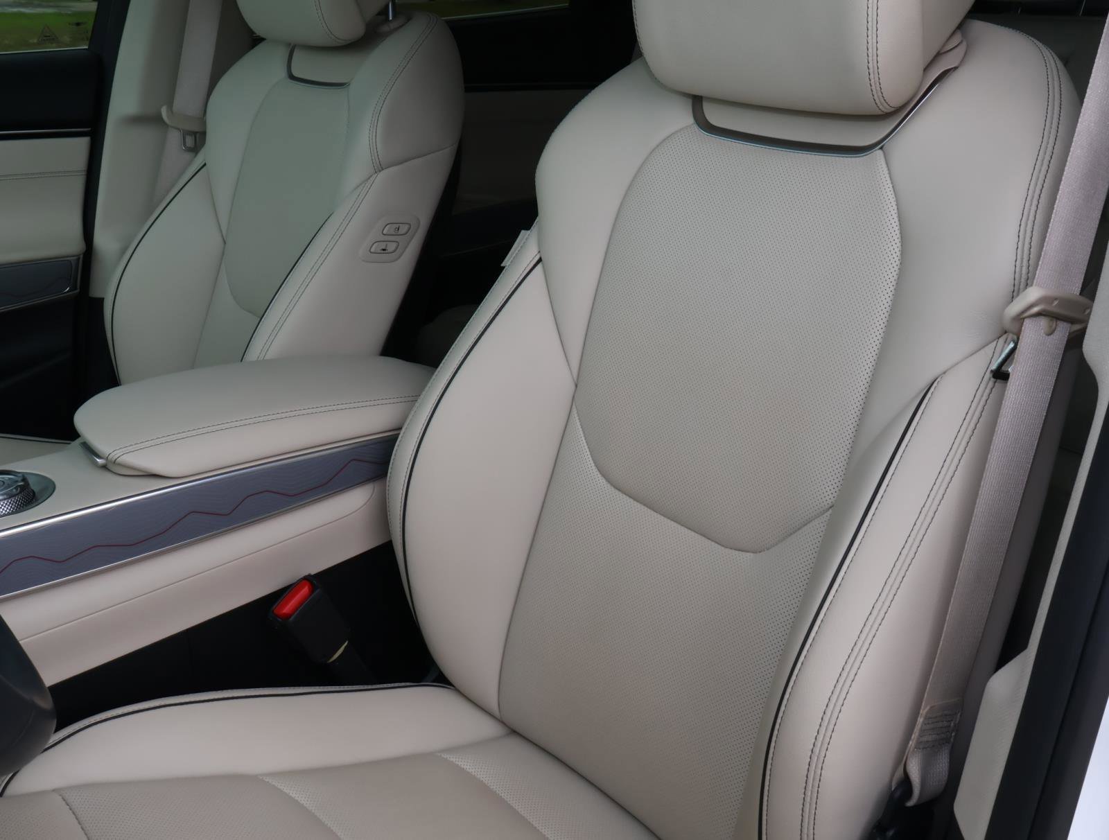 2022 GENESIS GV70 Standard - Photo 12