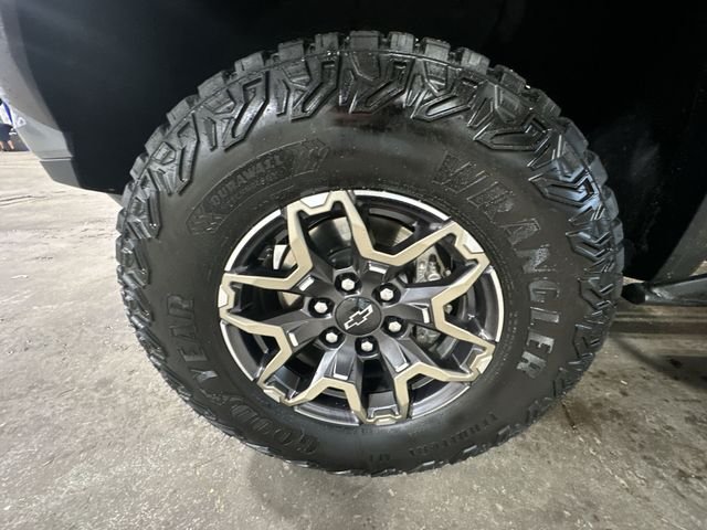 Certified Used 2024 Gray Chevrolet ZR2 image 23