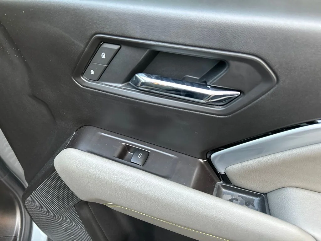 Used 2026 Gray Chevrolet ZR2 image 32