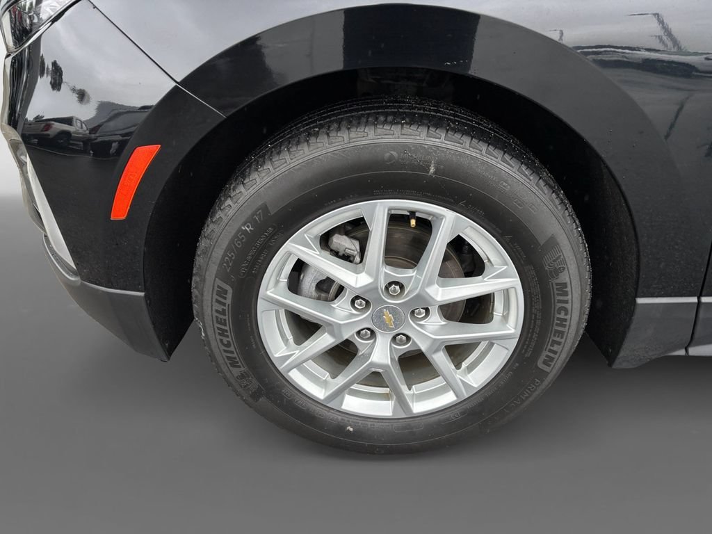 Used 2022 Mosaic Black Metallic Chevrolet LT image 15