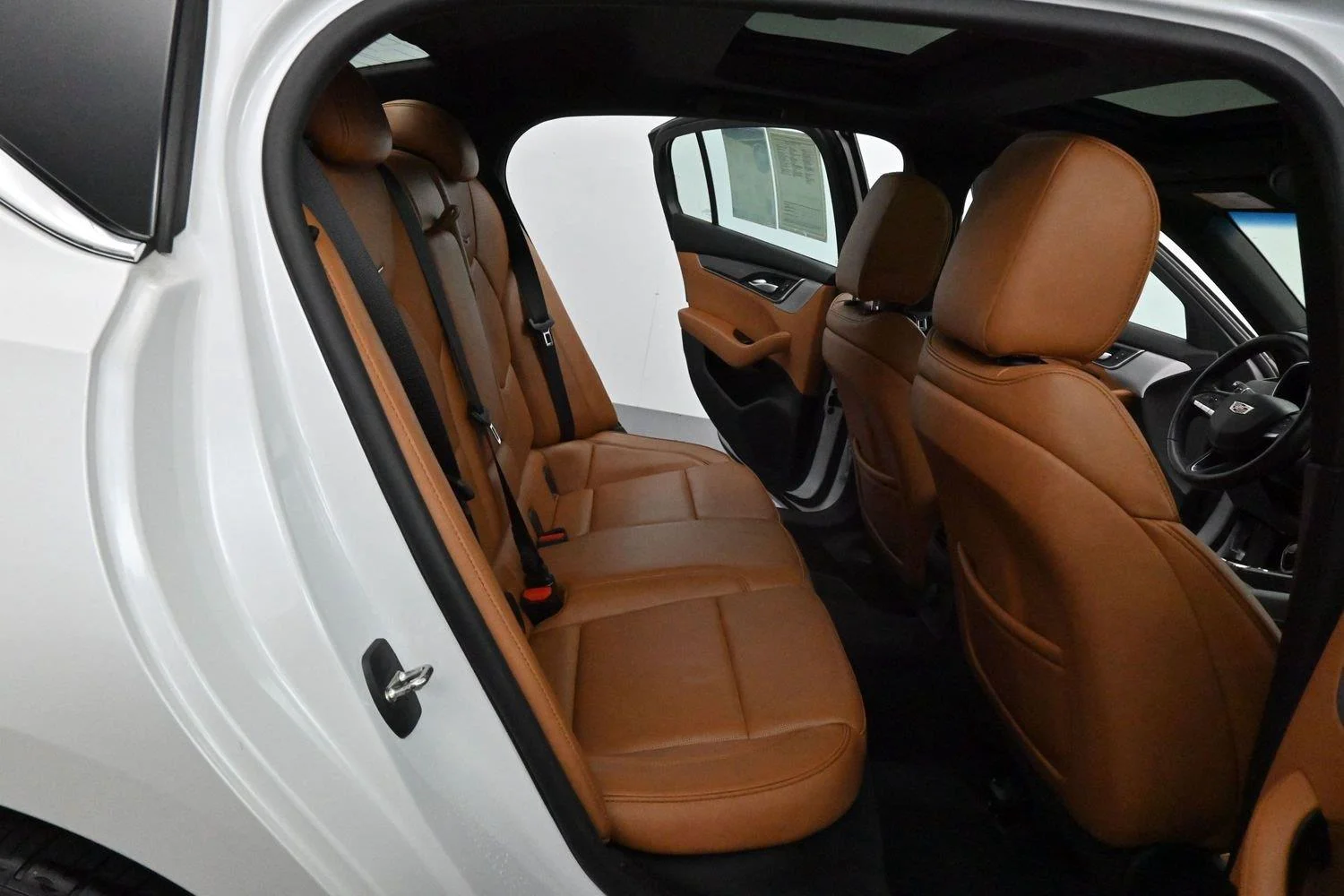 Used 2024 Crystal White Tricoat Cadillac Premium Luxury image 34