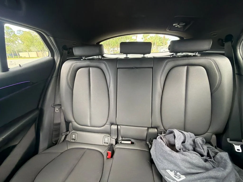 Used 2022 White BMW sDrive28i image 17