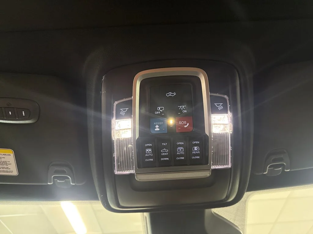 New 2026 Bright White Clear-Coat Exterior Paint RAM Laramie image 15