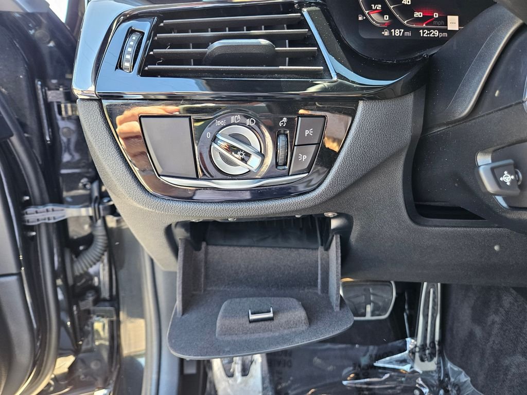 Used 2020 Black Sapphire Metallic BMW Base image 32
