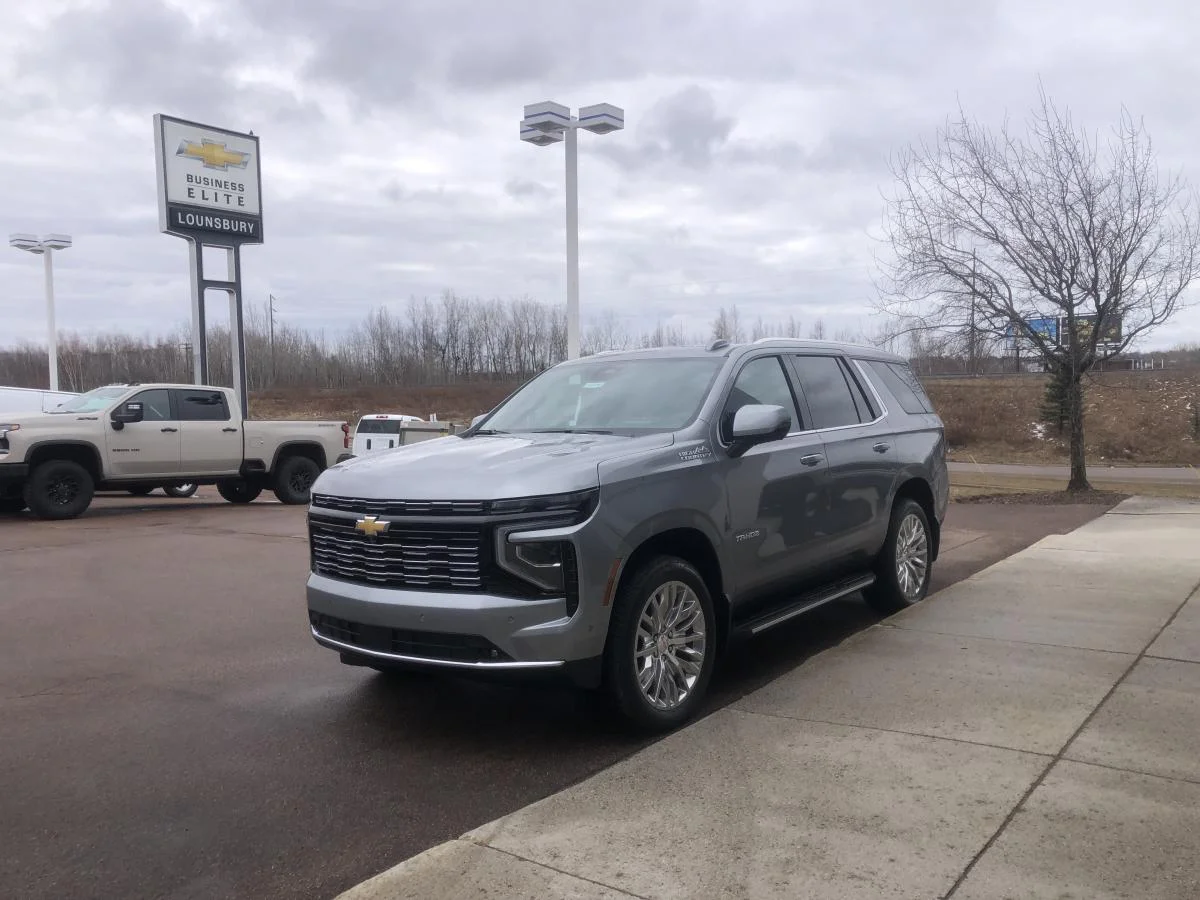New 2026 Grey Chevrolet 4wd 4dr High Country image 4