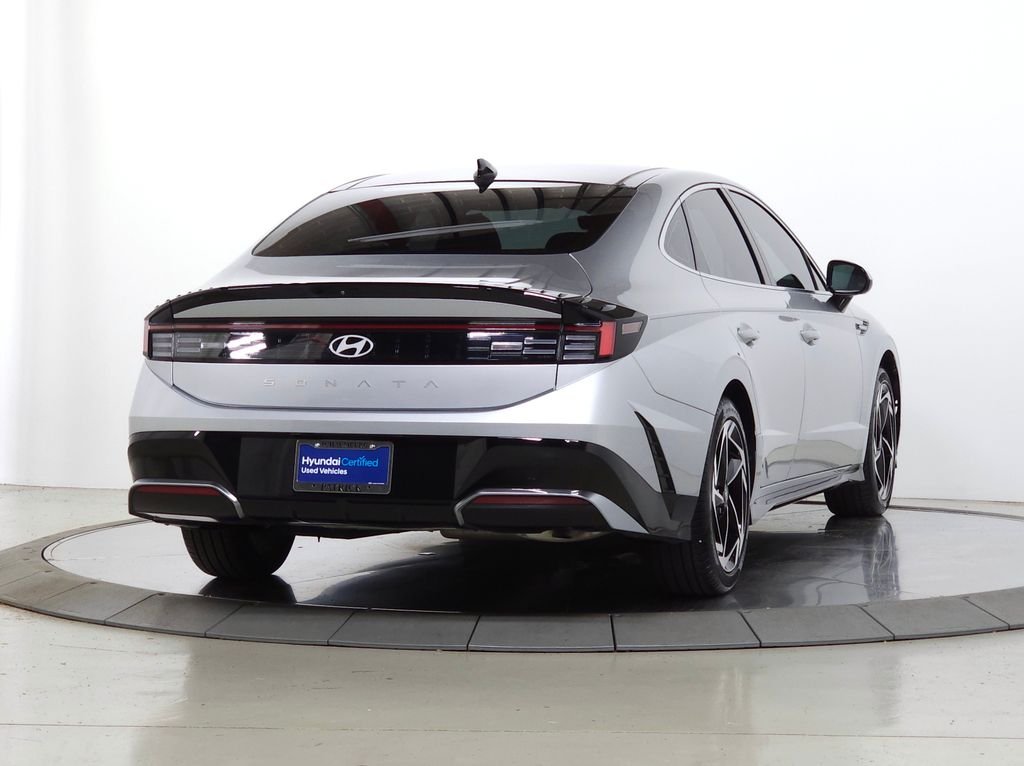 2025 Hyundai Sonata SEL - Photo 11