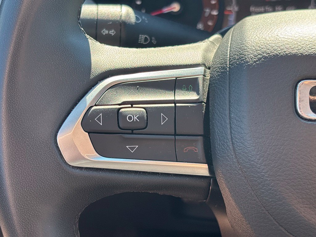 Used 2024 White Jeep Limited image 21