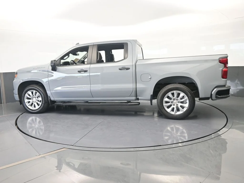 Used 2024 Slate Gray Metallic Chevrolet Custom image 2