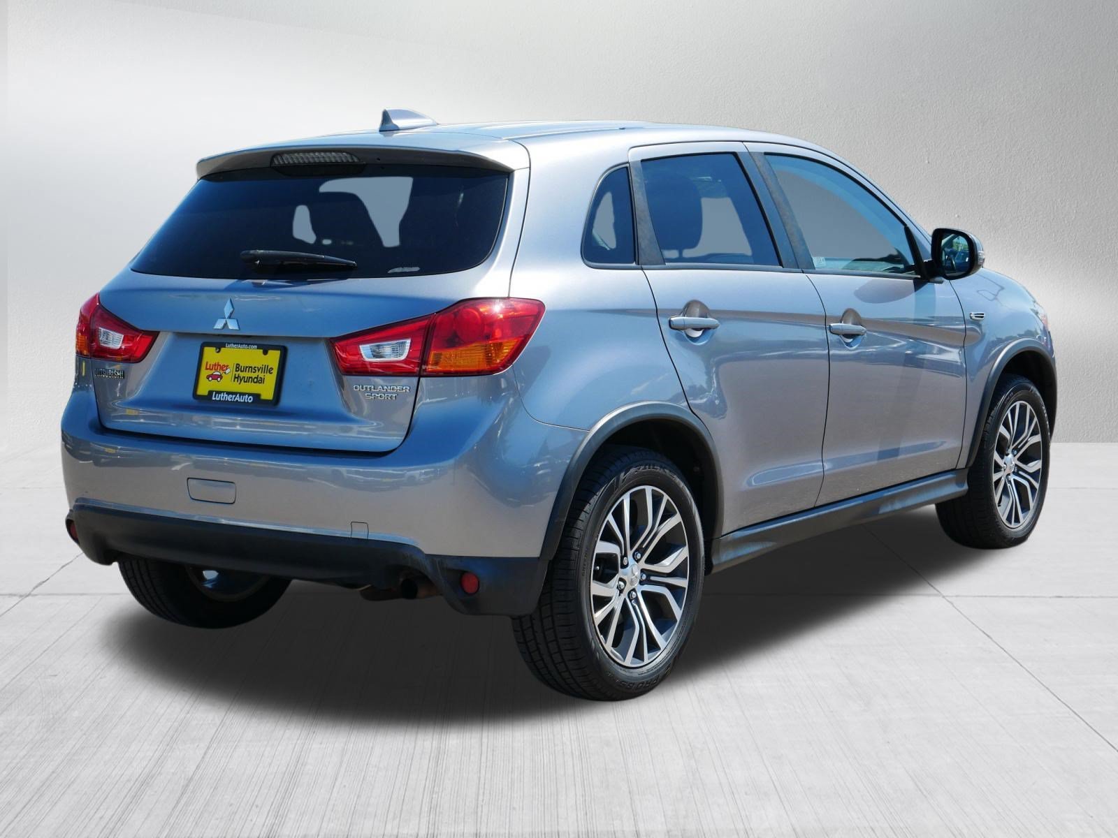 Used 2017 Mercury Gray Metallic Mitsubishi ES 2.0 image 7