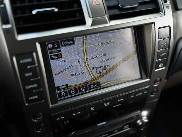 Used 2020 Silver Lexus 460 image 37