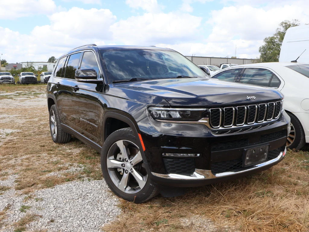 Used 2021 Black Jeep Limited image 9