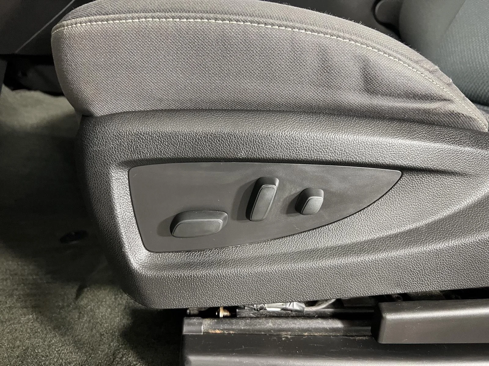 Used 2017 BLACK Chevrolet LT image 13