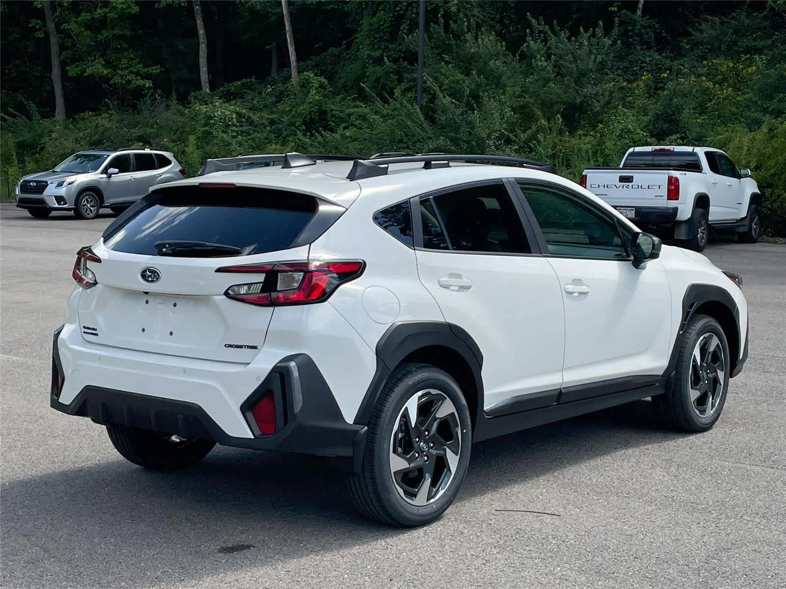 New 2026 CRYSTAL WHITE PEARL Subaru Limited image 5