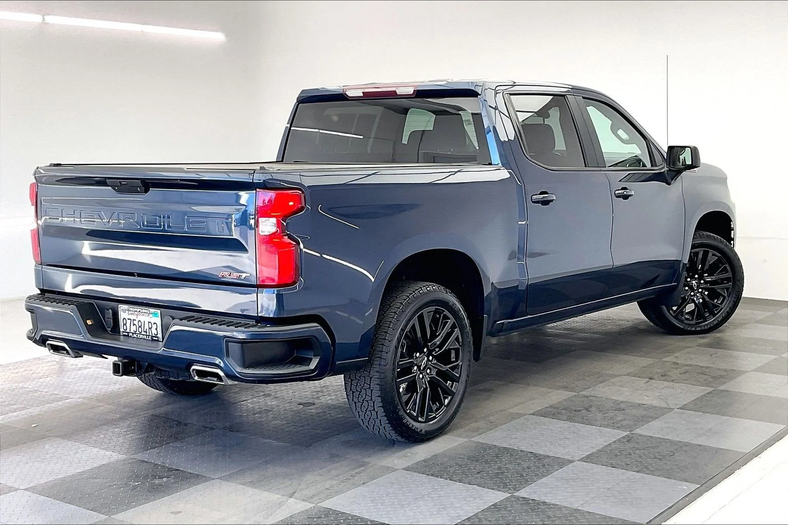 Used 2021 Northsky Blue Metallic Chevrolet RST image 13