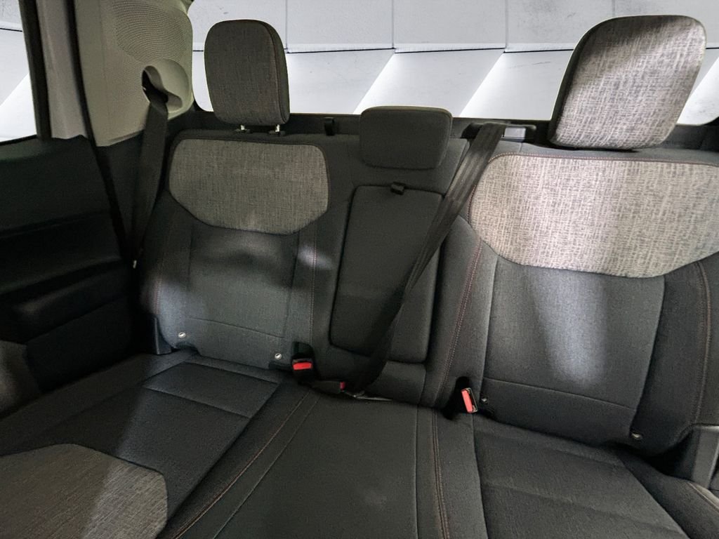 Used 2022 White Ford XLT image 18