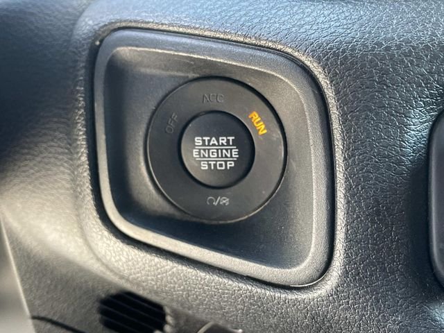 Used 2024 White Jeep Sport S image 17