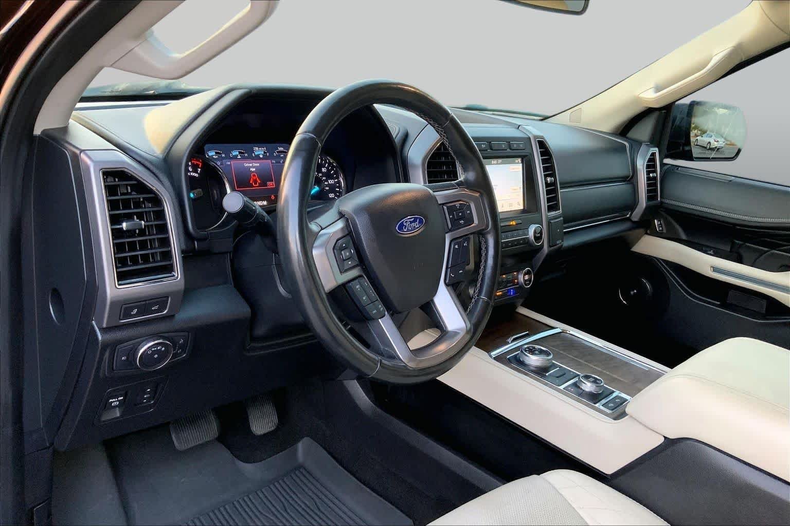 Used 2019 Agate Black Ford Platinum image 17