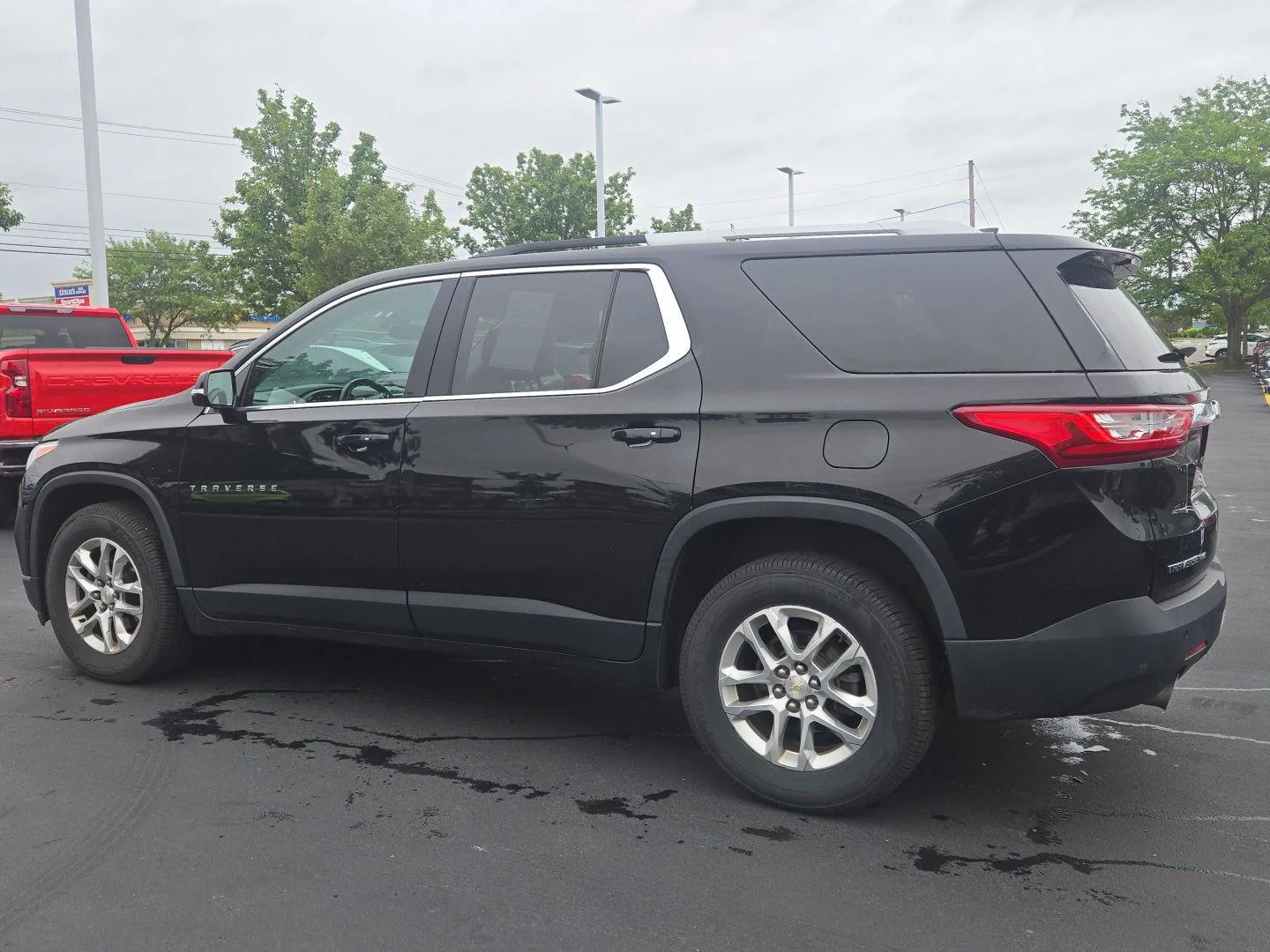 Used 2018 Mosaic Black Metallic Chevrolet LT Cloth image 3