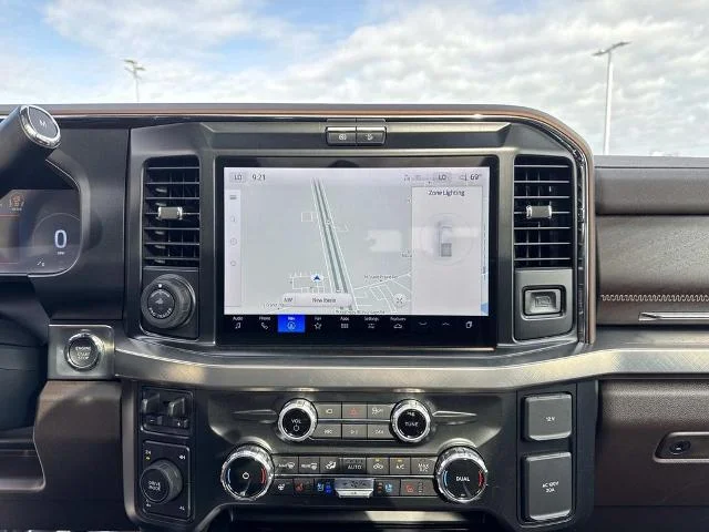 New 2026 Star White Metallic Tri-Coat Ford F-250® King Ranch® image 23