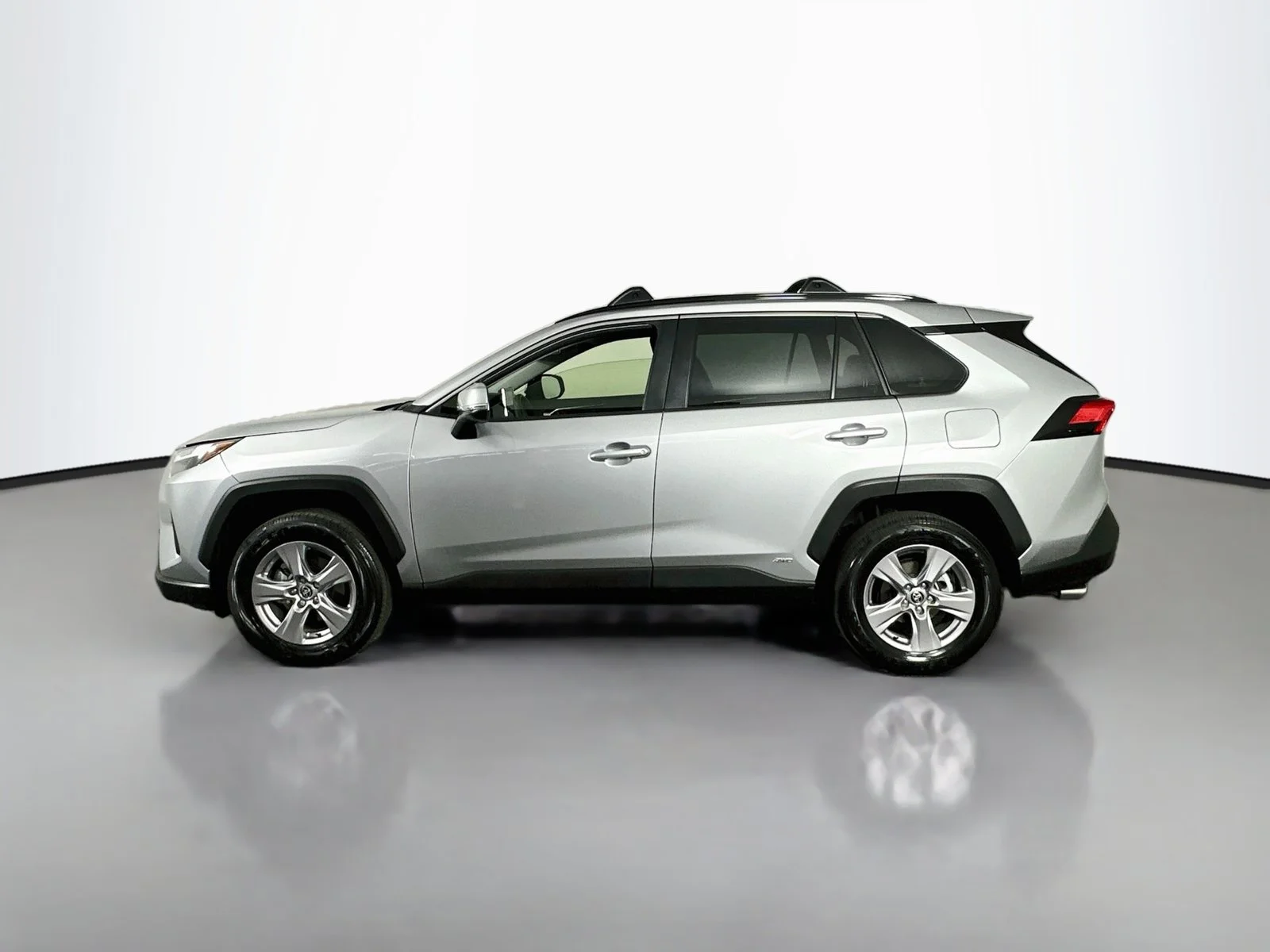 Certified Used 2025 Silver Toyota XLE image 4