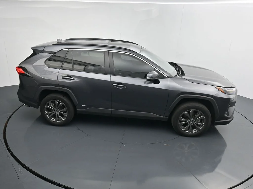Used 2022 Gray Toyota XLE Premium image 24