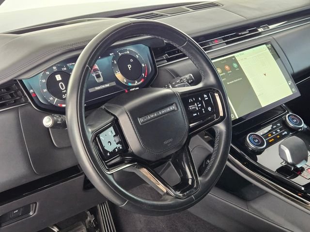 Used 2023 Gray Land Rover SE Dynamic image 20