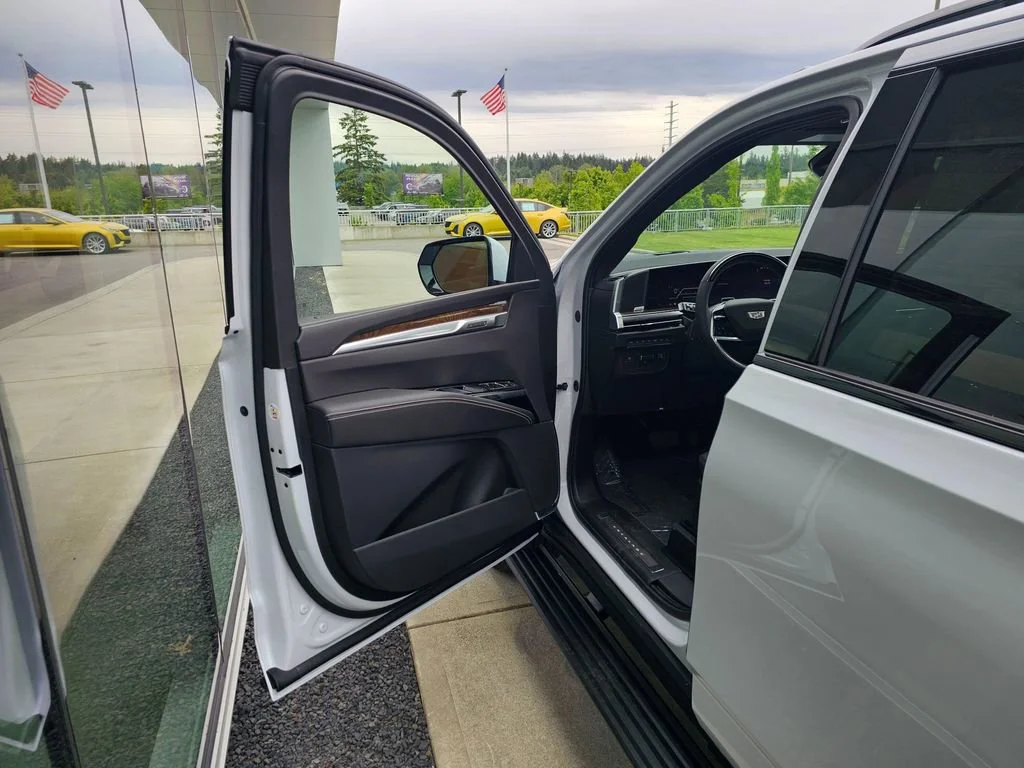 New 2026 Vibrant White Tricoat Cadillac Platinum Sport image 21