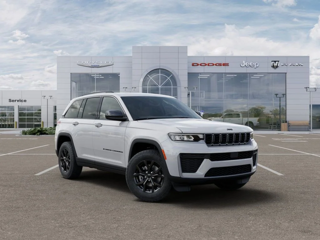 Used 2026 White Jeep Altitude image 5