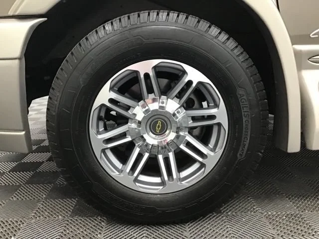Used 2023 Special Exterior Color Chevrolet WT image 15