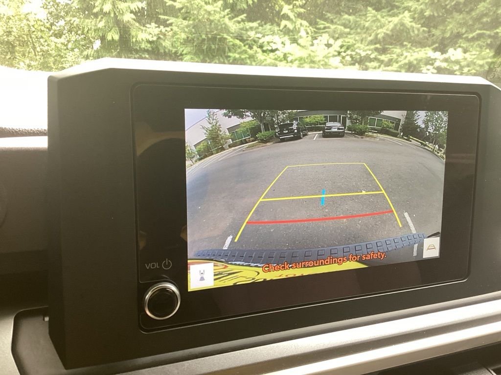 Certified Used 2025  Toyota SR5 image 17