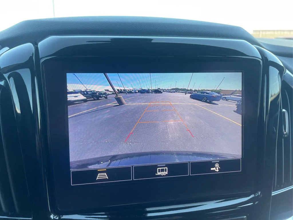 Used 2023 Black Metallic Chevrolet LT image 27