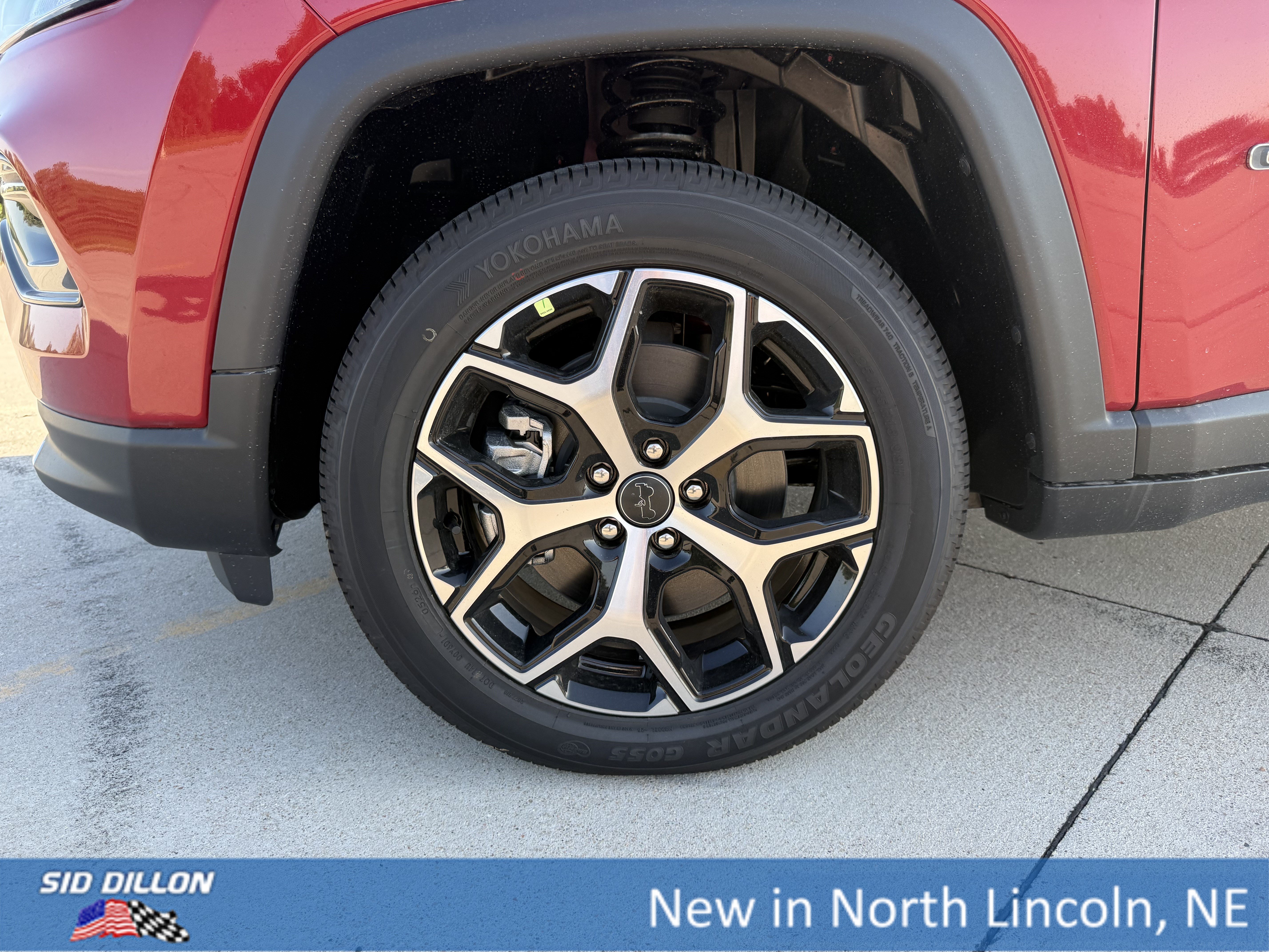 New 2026 Red Hot Pearlcoat Jeep Limited image 5