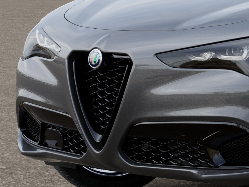 New 2026 Vesuvio Gray Metallic Exterior Paint Alfa Romeo Base image 7