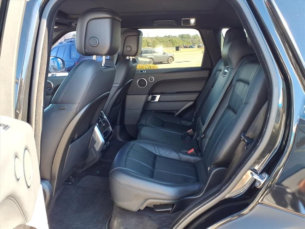 Used 2020 Santorini Black Metallic Land Rover SE image 5
