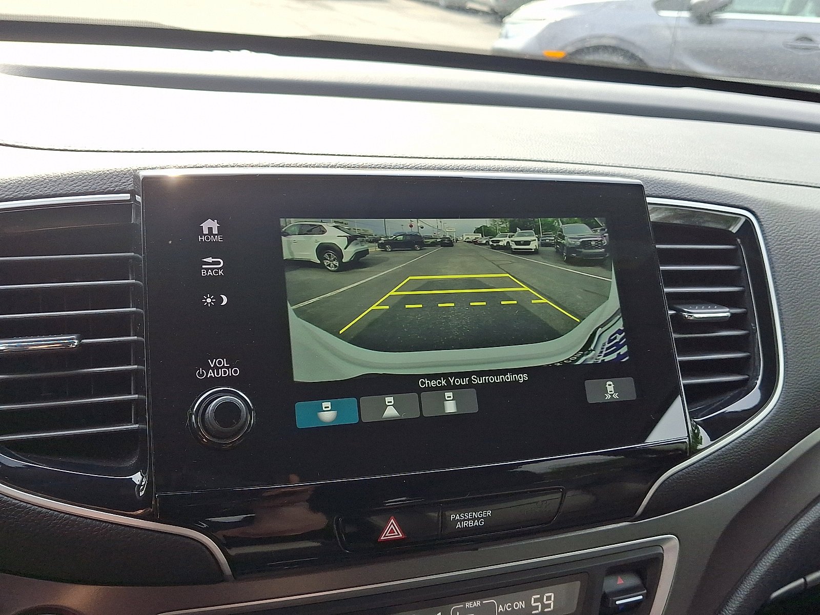 2022 Honda Pilot SE - Photo 17