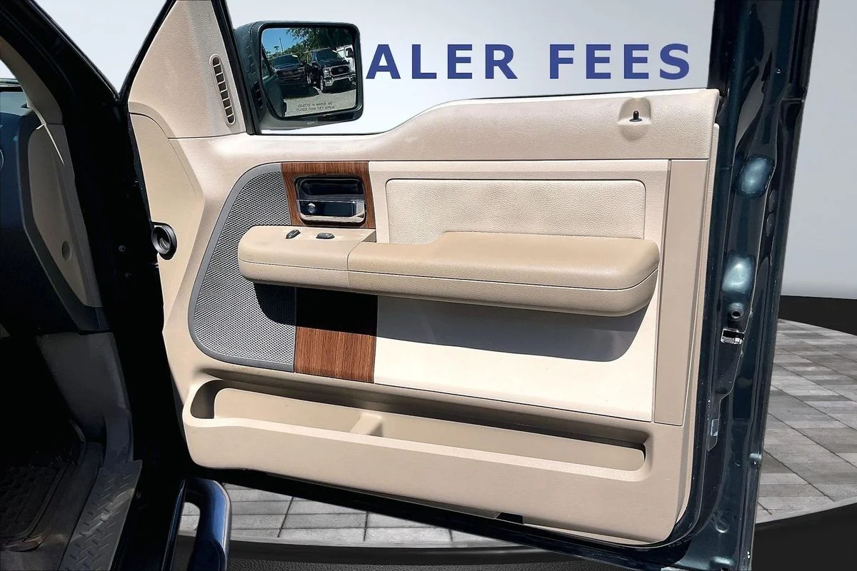 Used 2004 Green Ford LARIAT image 25