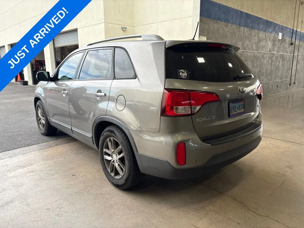 Used 2014 Titanium Silver Kia LX image 4