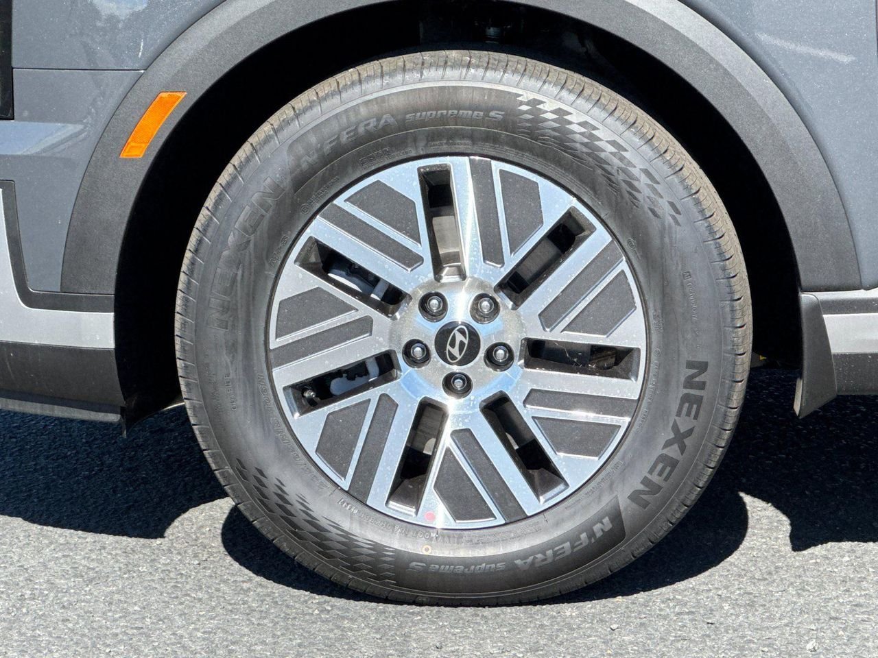 New 2026 Gray Hyundai SEL 7P image 26