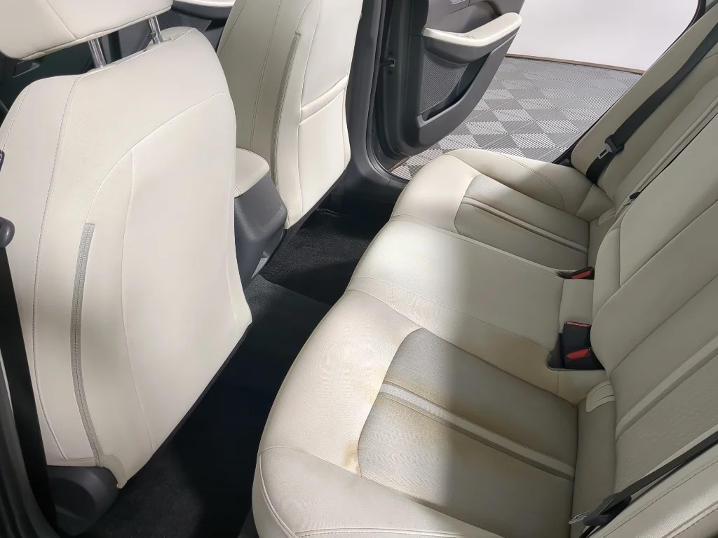 Used 2023 Gray Hyundai SEL image 16
