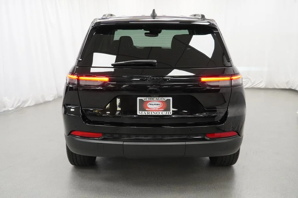 Used 2024 Black Jeep Limited image 11