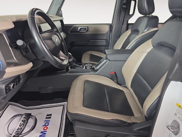 Used 2024 Oxford White Ford Wildtrak image 11