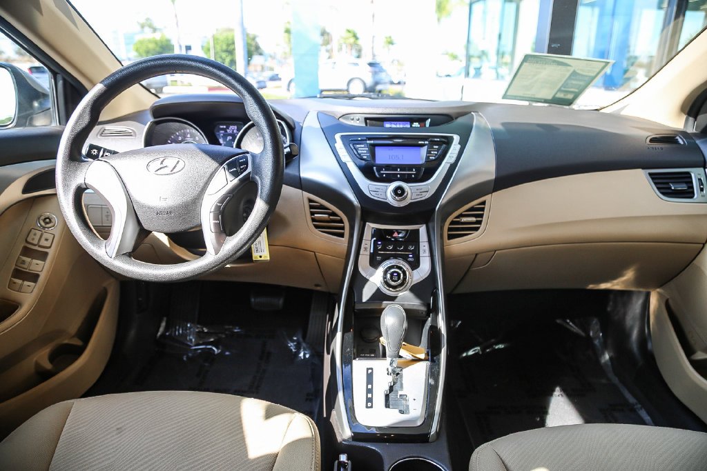 Used 2011 Desert Bronze Metallic Hyundai GLS image 12