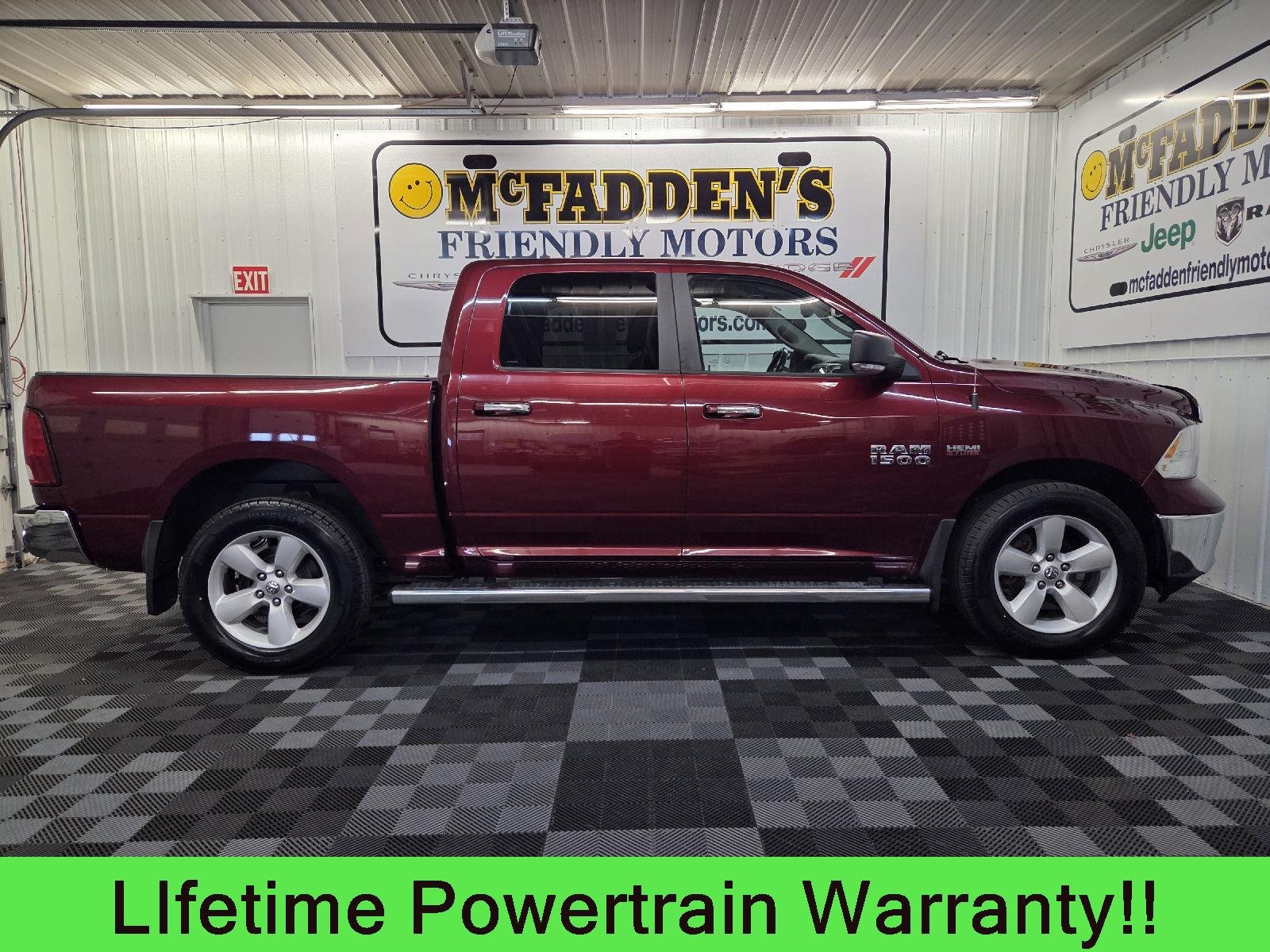 2017 RAM 1500 SLT Crew Cab 4x4 5'7" Box's photo