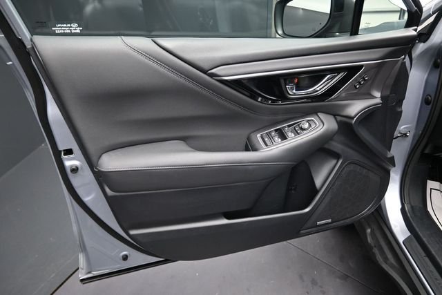 Used 2024 Ice Silver Metallic Subaru Limited image 29