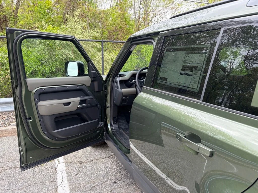 New 2026 Woolstone Green Land Rover S image 10