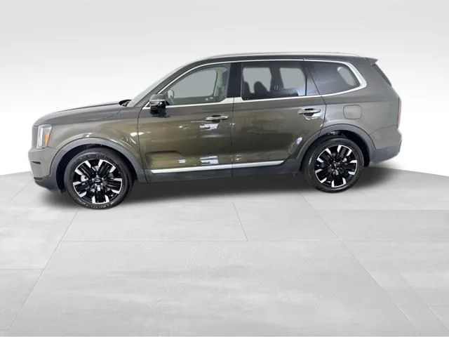 Used 2024 Green Kia SX-Prestige image 10