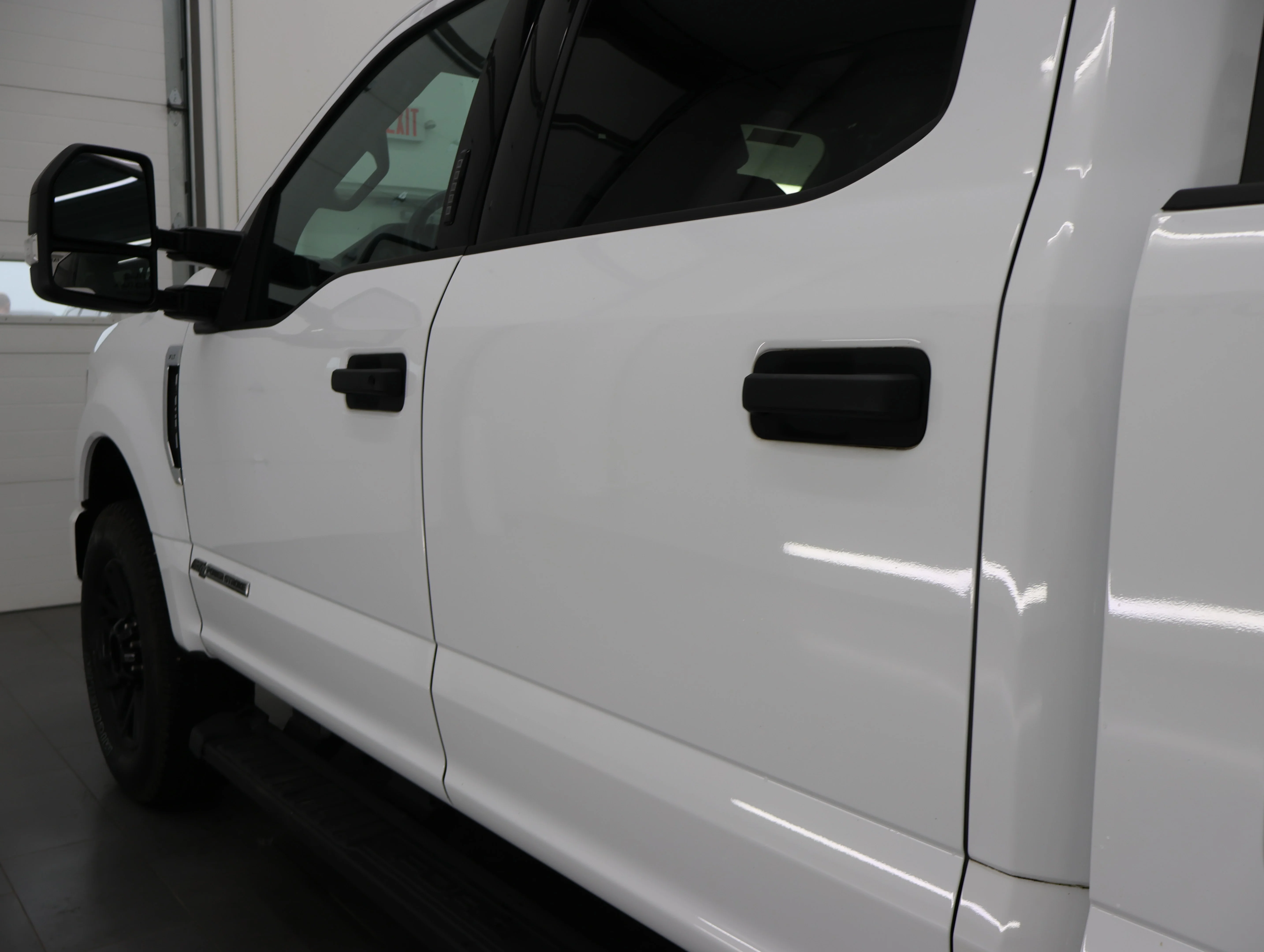 Used 2022 Oxford White Ford XLT image 32