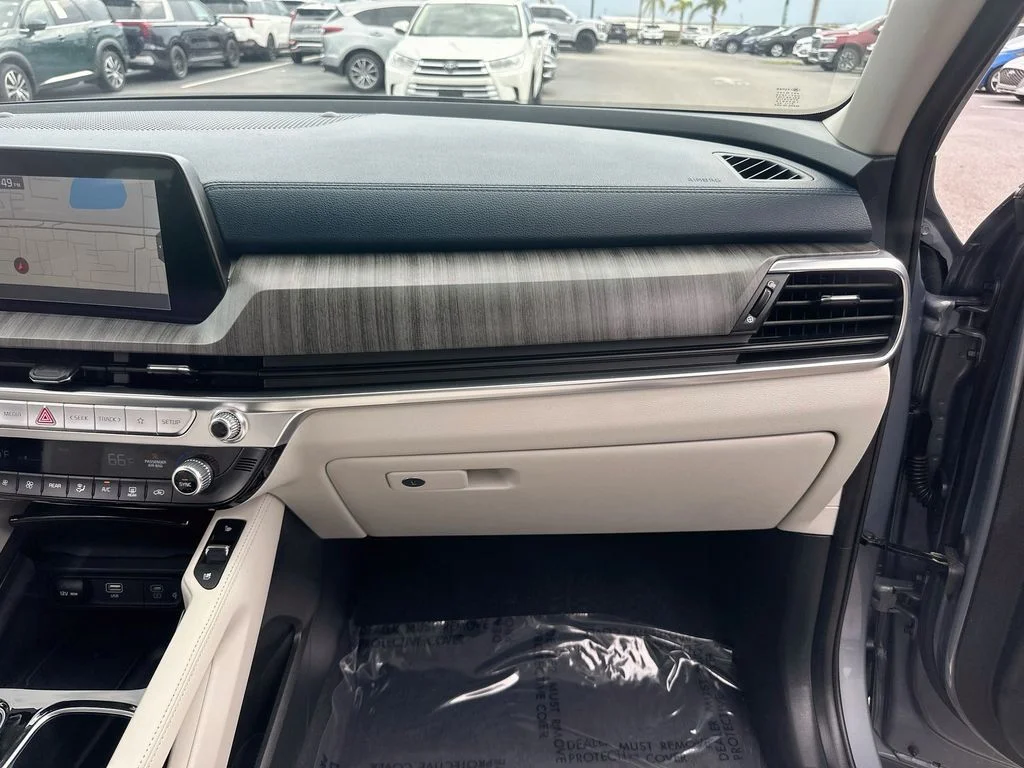 Certified Used 2024 Silver Kia SX image 32